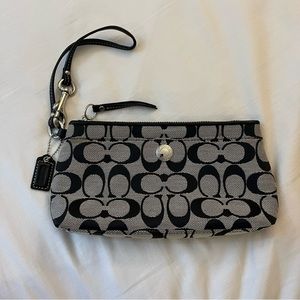 Small Coach wristlet/purse